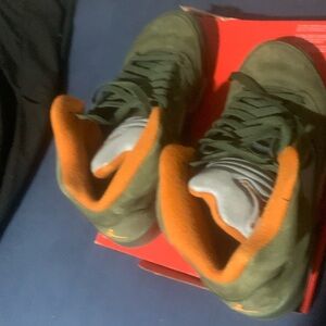 Jordan 5 retro olives in decent condition